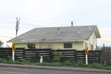 Photo of property in 69 Don Buck Road, Massey, Auckland, 0614