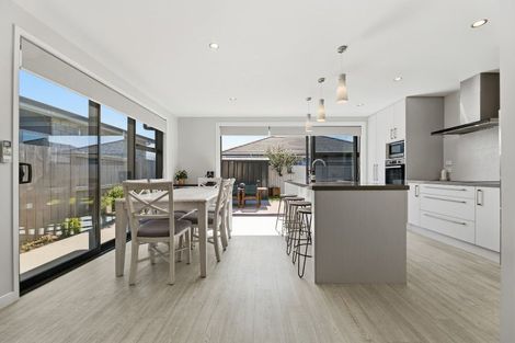 Photo of property in 3 Piata Street, Papamoa Beach, Papamoa, 3118