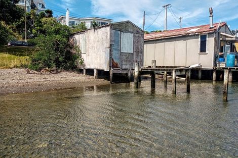 Photo of property in 1 Onepoto Road, Titahi Bay, Porirua, 5022