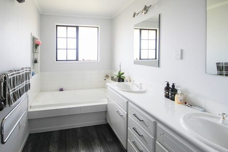 Photo of property in 29 Walbrook Crescent, Oamaru North, Oamaru, 9400