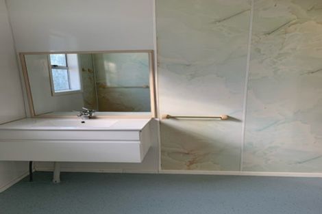 Photo of property in 41 Parrs Cross Road, Henderson, Auckland, 0612