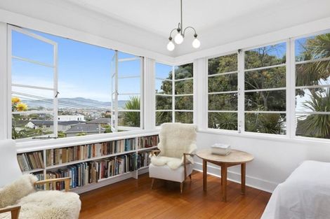 Photo of property in 19 Cliffs Road, Saint Clair, Dunedin, 9012