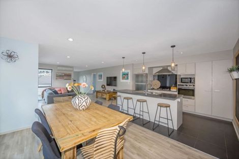 Photo of property in 4a Astrolabe Place, Gulf Harbour, Whangaparaoa, 0930