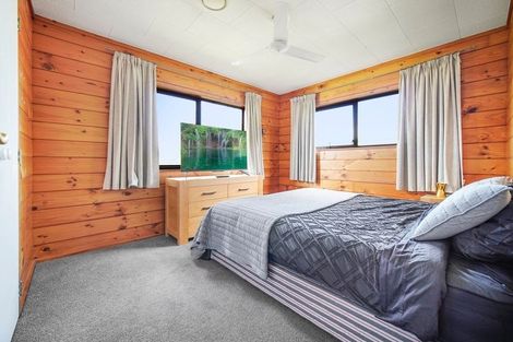 Photo of property in 7 Kaipara Portage Road, Riverhead, 0820