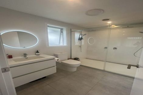 Photo of property in 21 Read Crescent, Clive, 4102