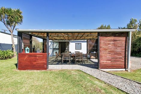 Photo of property in 93 Seabury Avenue, Foxton Beach, Foxton, 4815