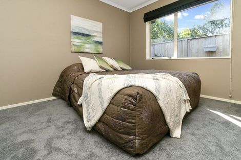 Photo of property in 154 Wattle Farm Road, Wattle Downs, Auckland, 2103