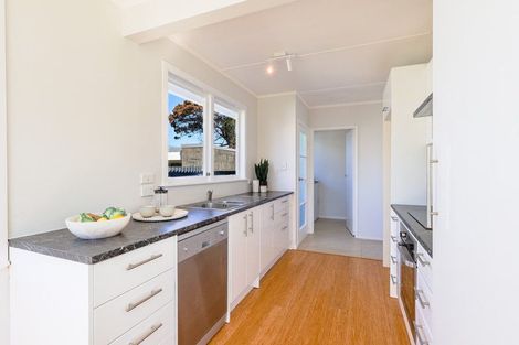 Photo of property in 7 Karamea Grove, Wainuiomata, Lower Hutt, 5014