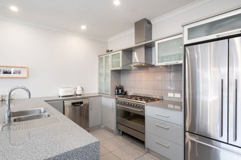 Photo of property in 10 Donald Place, Frimley, Hastings, 4120