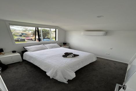 Photo of property in 86a Vodanovich Road, Te Atatu South, Auckland, 0610