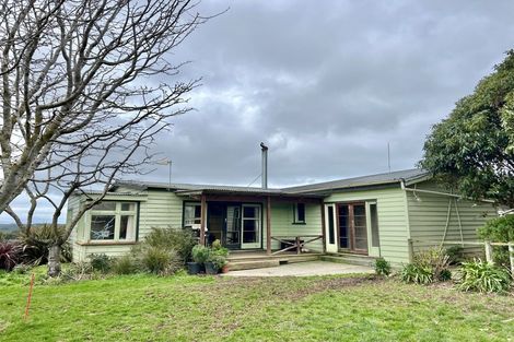 Photo of property in 2112 Orepuki Riverton Highway, Pahia, Riverton, 9881