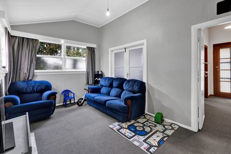 Photo of property in 11 Princes Street, Hawera, 4610