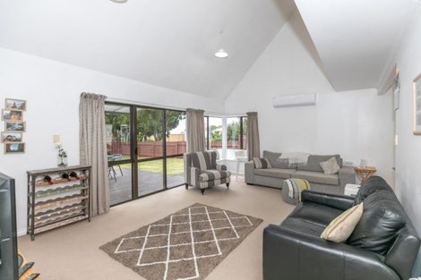 Photo of property in 9 Caulfield Green, Nawton, Hamilton, 3200
