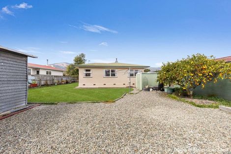 Photo of property in 38 Tennyson Crescent, Stoke, Nelson, 7011