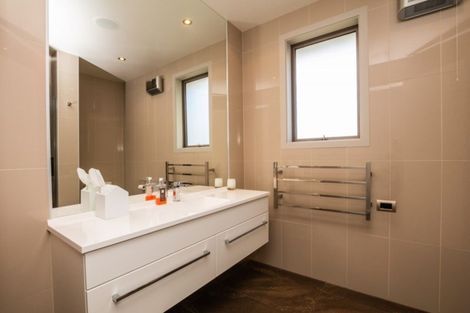 Photo of property in 39 Egerton Road, Winton, 9781