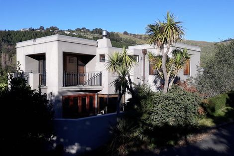 Photo of property in 8 Dalefield Drive, Cashmere, Christchurch, 8022