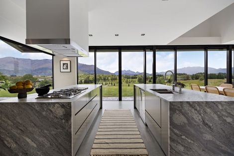 Photo of property in 20 Advance Terrace, Arrowtown, 9302