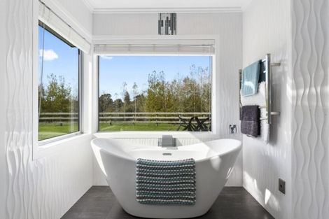 Photo of property in 939 Kahikatea Flat Road, Waitoki, Kaukapakapa, 0871