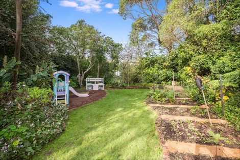 Photo of property in 53 Howard Road, Point Howard, Lower Hutt, 5013