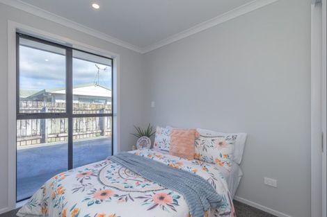 Photo of property in 83a Winchester Street, Levin, 5510