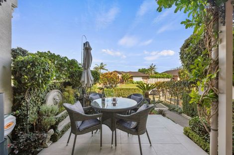 Photo of property in 24 Leneford Drive, East Tamaki, Auckland, 2013