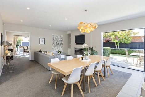 Photo of property in 2 Maurice Knowles Lane, Cashmere, Christchurch, 8022