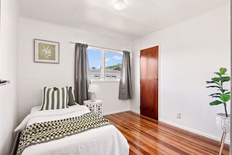 Photo of property in 2 Beryl Place, Pukehangi, Rotorua, 3015