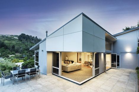 Photo of property in 10 Maurice Knowles Lane, Cashmere, Christchurch, 8022