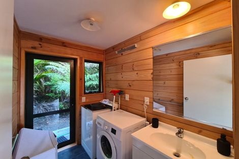 Photo of property in 5 Waihirere Drive, Tuateawa, Coromandel, 3583