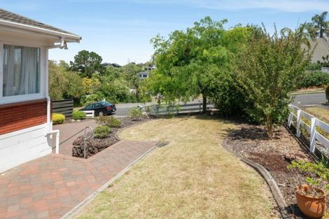 Photo of property in 22 Haseler Crescent, Howick, Auckland, 2014