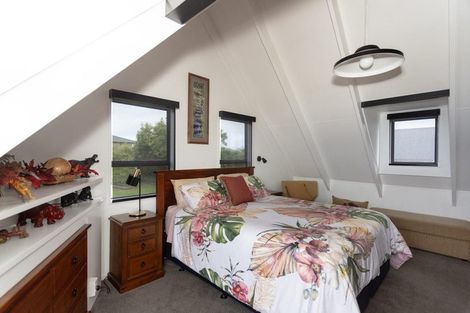 Photo of property in 15 Leven Street, South Hill, Oamaru, 9400