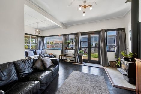 Photo of property in 48b Richmond Street, Waitara, 4320