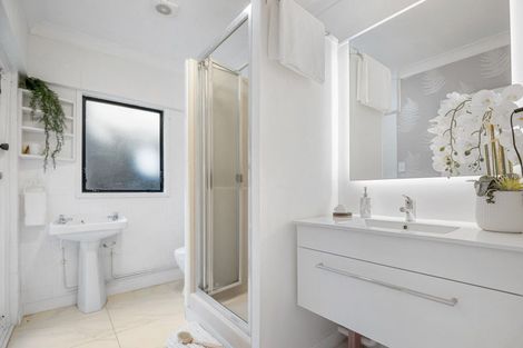 Photo of property in 29a Ngaiwi Street, Orakei, Auckland, 1071