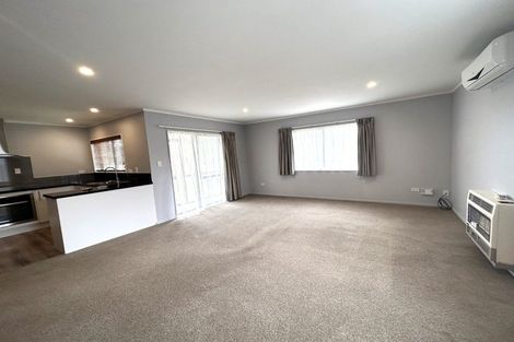 Photo of property in 2 Delta Place, Milson, Palmerston North, 4414