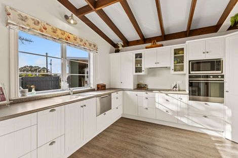 Photo of property in 198 Ackworth Road, Lepperton, New Plymouth, 4373