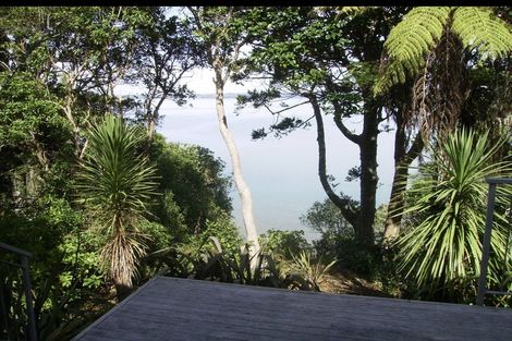 Photo of property in 53 Arapito Road, Titirangi, Auckland, 0604