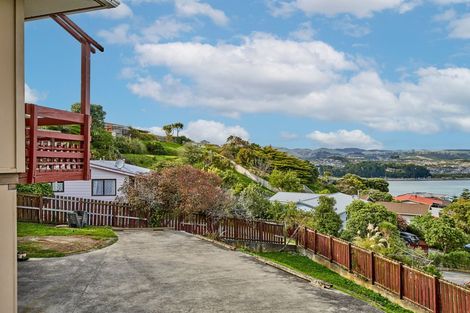 Photo of property in 10 Finn Place, Titahi Bay, Porirua, 5022