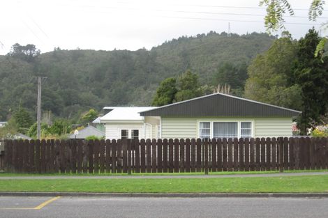 Photo of property in 19 Tawhai Street, Stokes Valley, Lower Hutt, 5019
