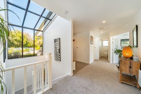 Photo of property in 50 Molyneux Close, Whitby, Porirua, 5024