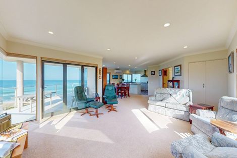 Photo of property in 5 Kon Tiki Road, Whiritoa, Whangamata, 3691