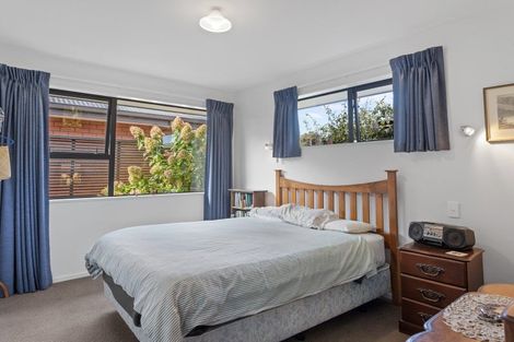 Photo of property in 2/12 Bank Street, Amberley, 7410