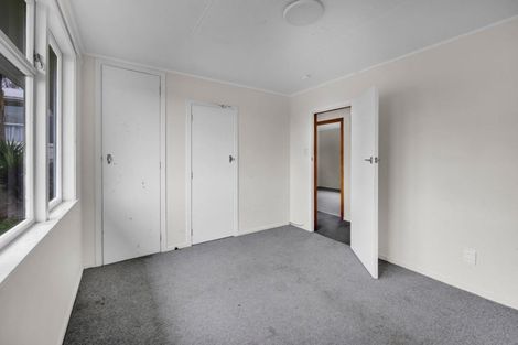 Photo of property in 103 Riversdale Drive, Merrilands, New Plymouth, 4312