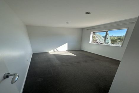 Photo of property in 144 Kittiwake Drive, Schnapper Rock, Auckland, 0632