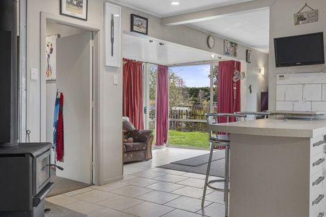 Photo of property in 176 Amberley Beach Road, Amberley, 7481