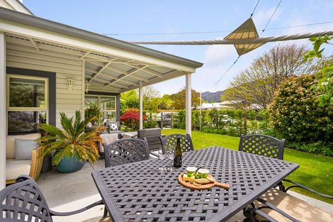 Photo of property in 22 Cornwall Street, Arrowtown, 9302