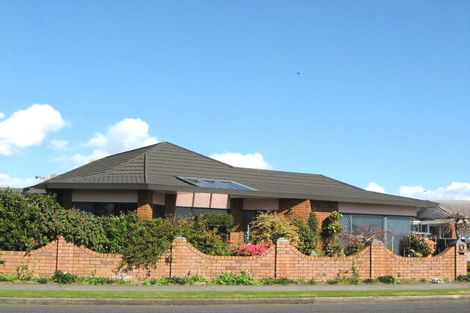 Photo of property in 81 Wallace Place, Westown, New Plymouth, 4310