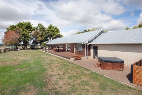 Photo of property in 455b State Highway 1, Bulls, 4894