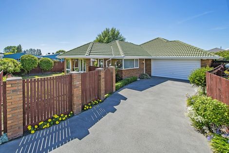 Photo of property in 3/324 Sawyers Arms Road, Bishopdale, Christchurch, 8053