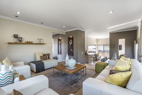 Photo of property in 117a Glendhu Road, Bayview, Auckland, 0629