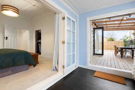 Photo of property in 893 Heaphy Terrace, Claudelands, Hamilton, 3214